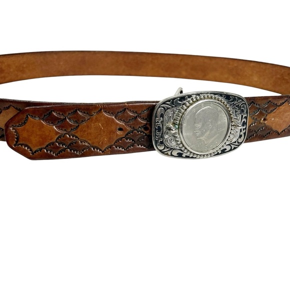Brown Tooled Leather Men's Belt 1972 Eisenhower Liberty  Silver Dollar Buckle 40 - Picture 2 of 7